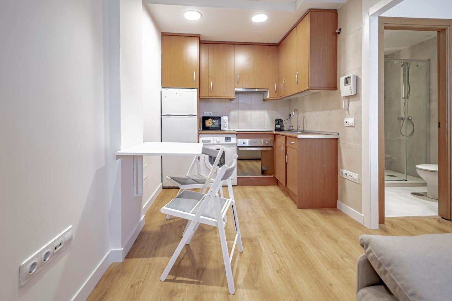 Apartamentos Noviembre Madrid Eksteriør bilde