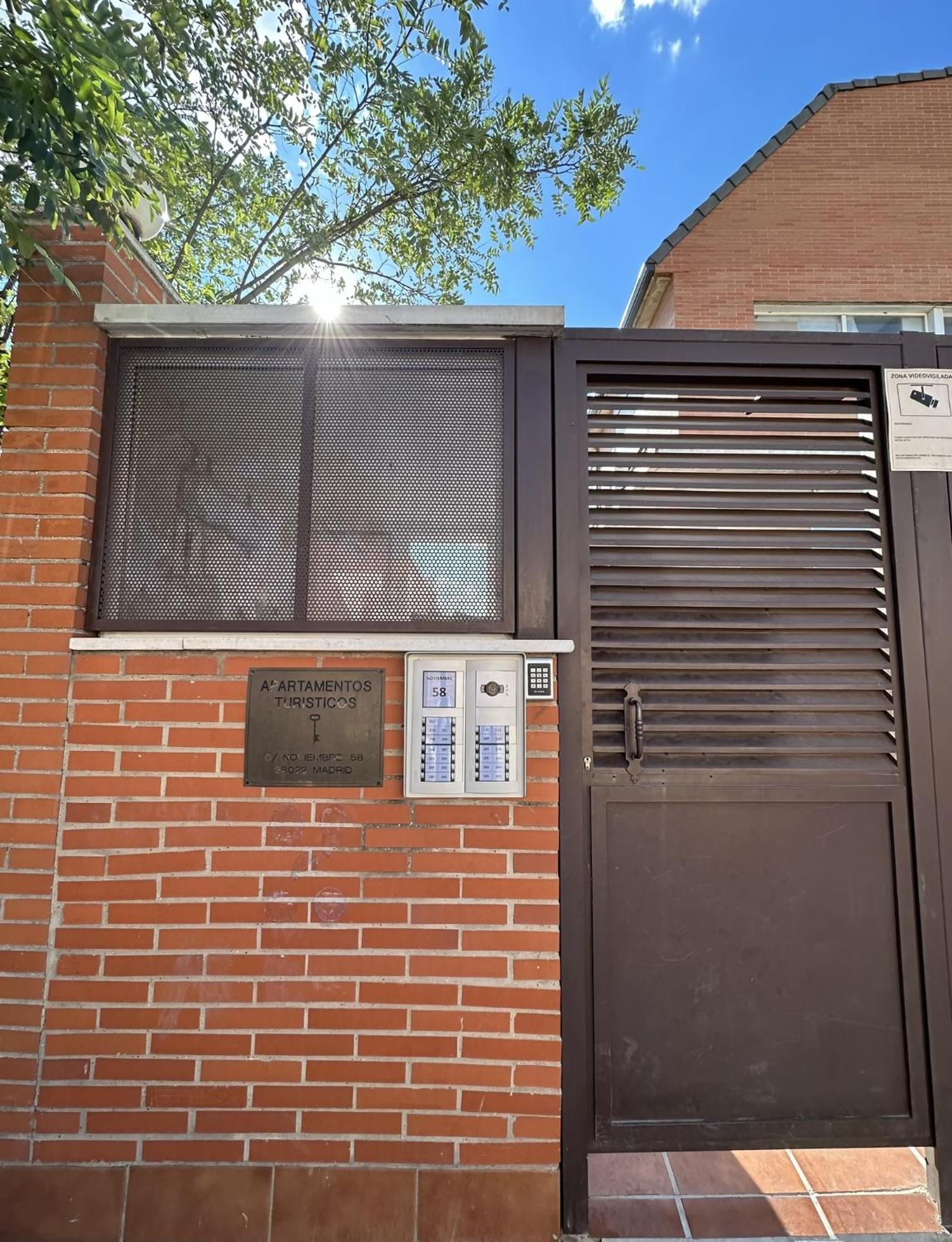 Apartamentos Noviembre Madrid Eksteriør bilde